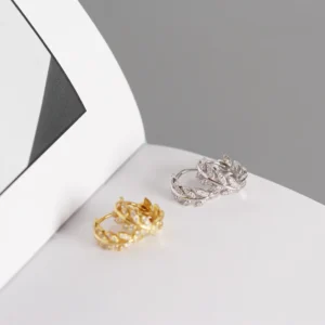925 Sterling Silver Earrings Elegant Olive Leaf Shape with Shiny Zircon Diamond