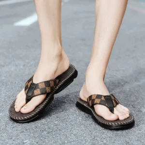 Wholesale Cheap Price Male Flop Slippers Non-slip Indoor Outdoor Beach Shoes Sandals Flip-Flops Slippers  for  Men