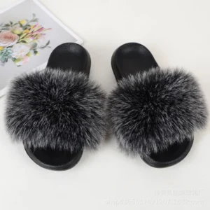 Luxury Women's Faux Fur Slippers Hot Selling round Toe Raccoon Design Warm Flat Home Rubber Insole for Winter Outdoor Use