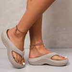 Women’S Stylish Casual Solid Color EVA Molded Flip-Flops, Comfortable And Soft, Suitable for All Seasons