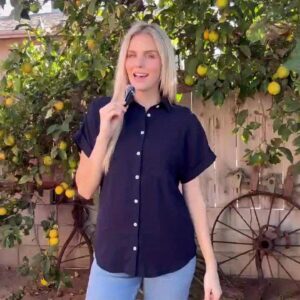Women'S Short Sleeve V-Neck Button-Up Shirt with Pockets - Light Gray, Casual Summer Top, Perfect for Vacation or Casual Attire,