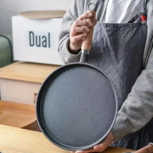 26cm Cast Iron Frying Pan Uncoated Non-stick Egg Pancake Pan Crepe Maker Steak Frying Pot Gas Induction Cooker Kitchen camping Cookware