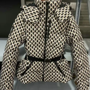 Women's Winter Hooded High Waist Padded Sport Parkas Coats with Belt Female Elegant Thick Warm Pockets Windproof Skiing Jackets