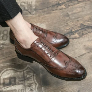 Men's Leather Shoes Flat Pointed Business Shoes Bullock Lace up Formal Leisure Wedding Dress Loafers Moccasins